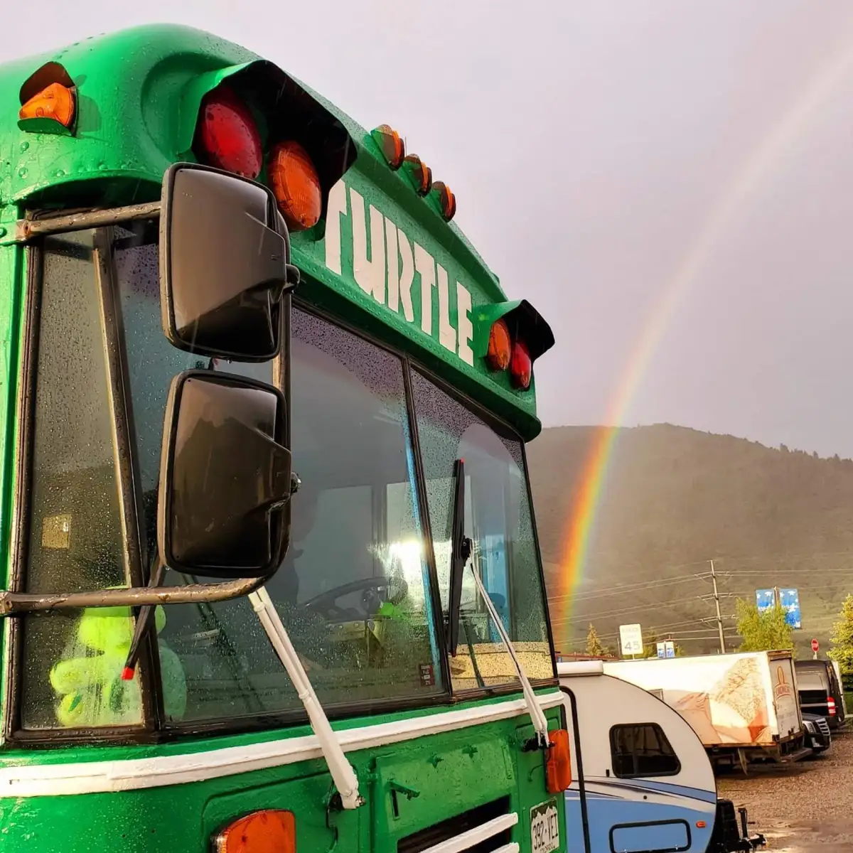 a truck with a green light